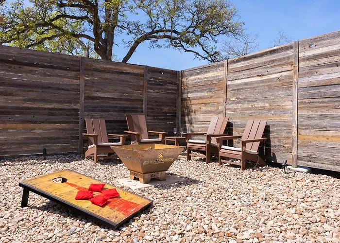 Romantic Tiny Luxury Retreat W Heated Pool, Sauna N Outdoor Shower In Wimberley 10 Acres