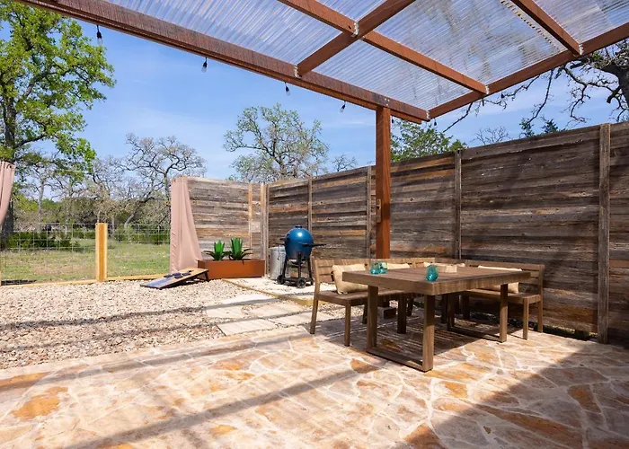 Romantic Tiny Luxury Retreat W Heated Pool, Sauna N Outdoor Shower In Wimberley 10 Acres